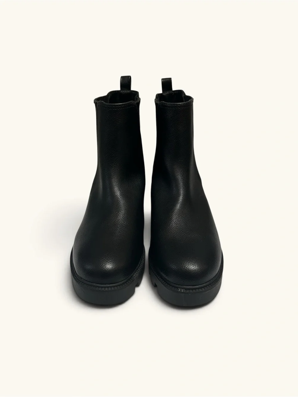 Dolce Vita. NWOT. Black Lug Sole Chelsea Ankle Boots